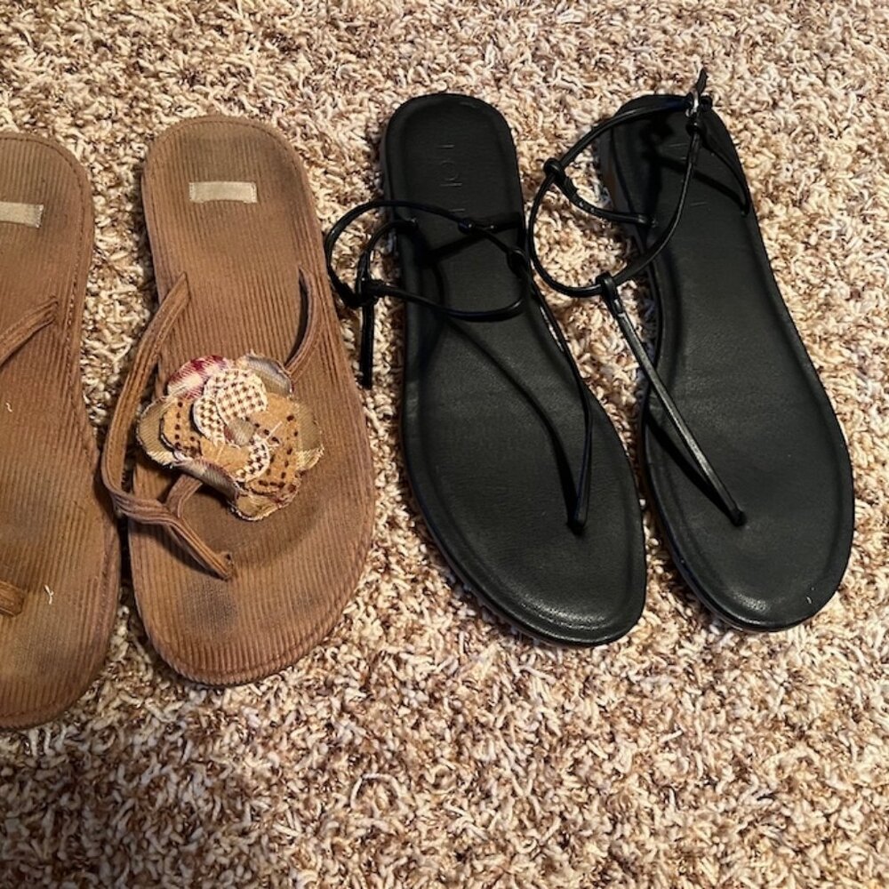 Women's Sandals: LOFT Size 10.5 & Abercrombie Size 10 - Picture 2 of 2